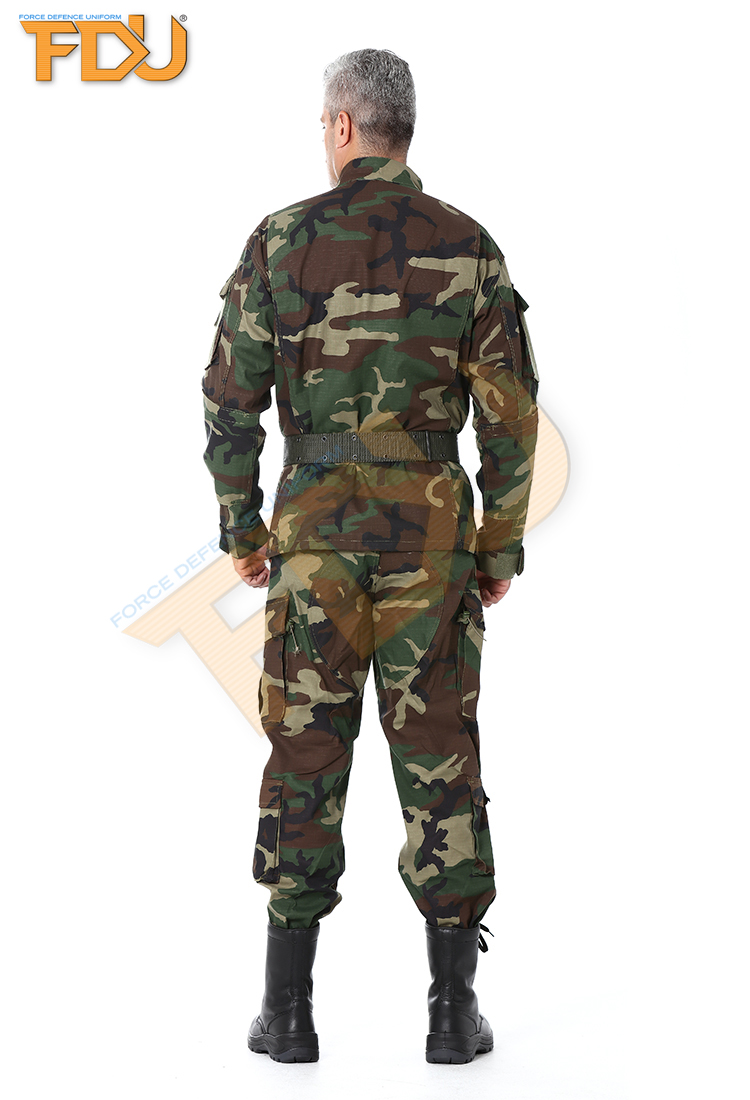 FDU-2054%20Soldier%20Camouflage%20Suit