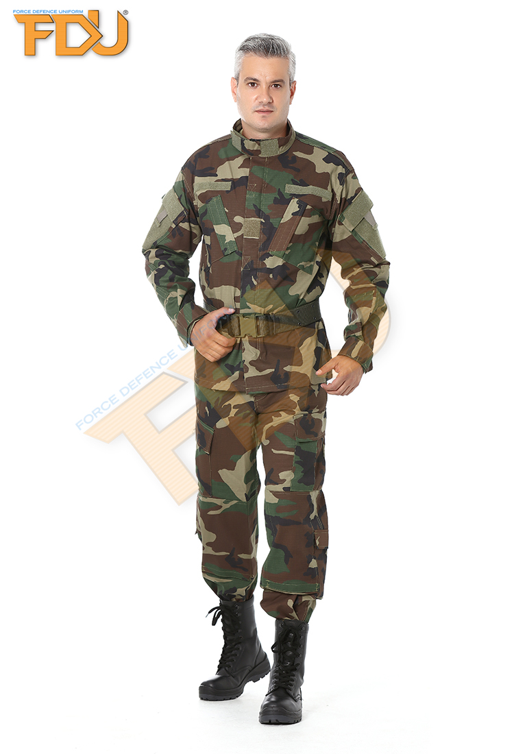 FDU-2054%20Soldier%20Camouflage%20Suit