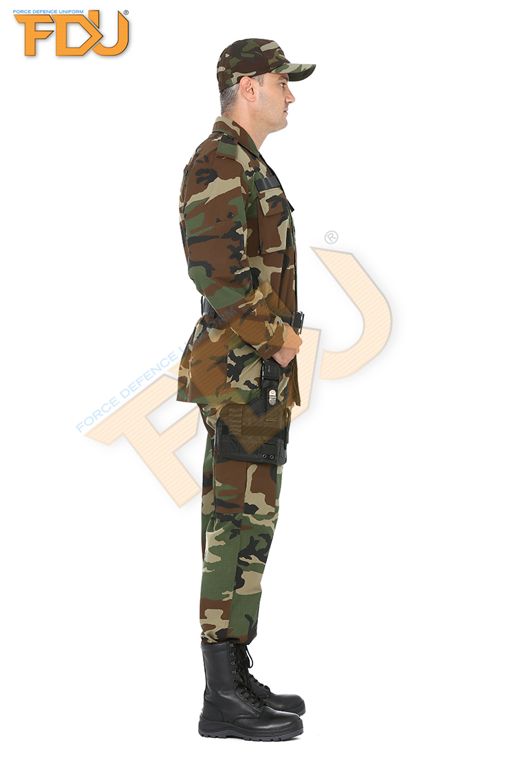 FDU-2060%20Soldier%20Camouflage%20Suit