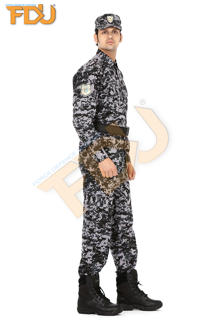 FDU-2068%20Soldier%20Camouflage%20Suit