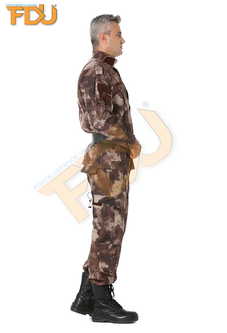 FDU-2079%20Soldier%20Camouflage%20Suit